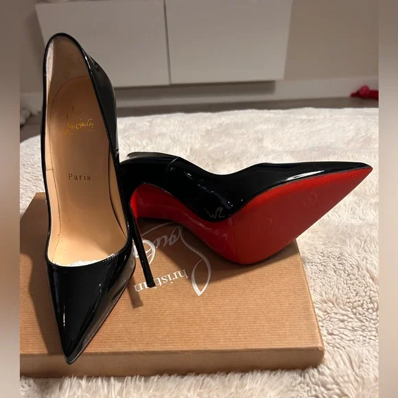 Christian Louboutin So Kate Heels - Picture 2 of 5